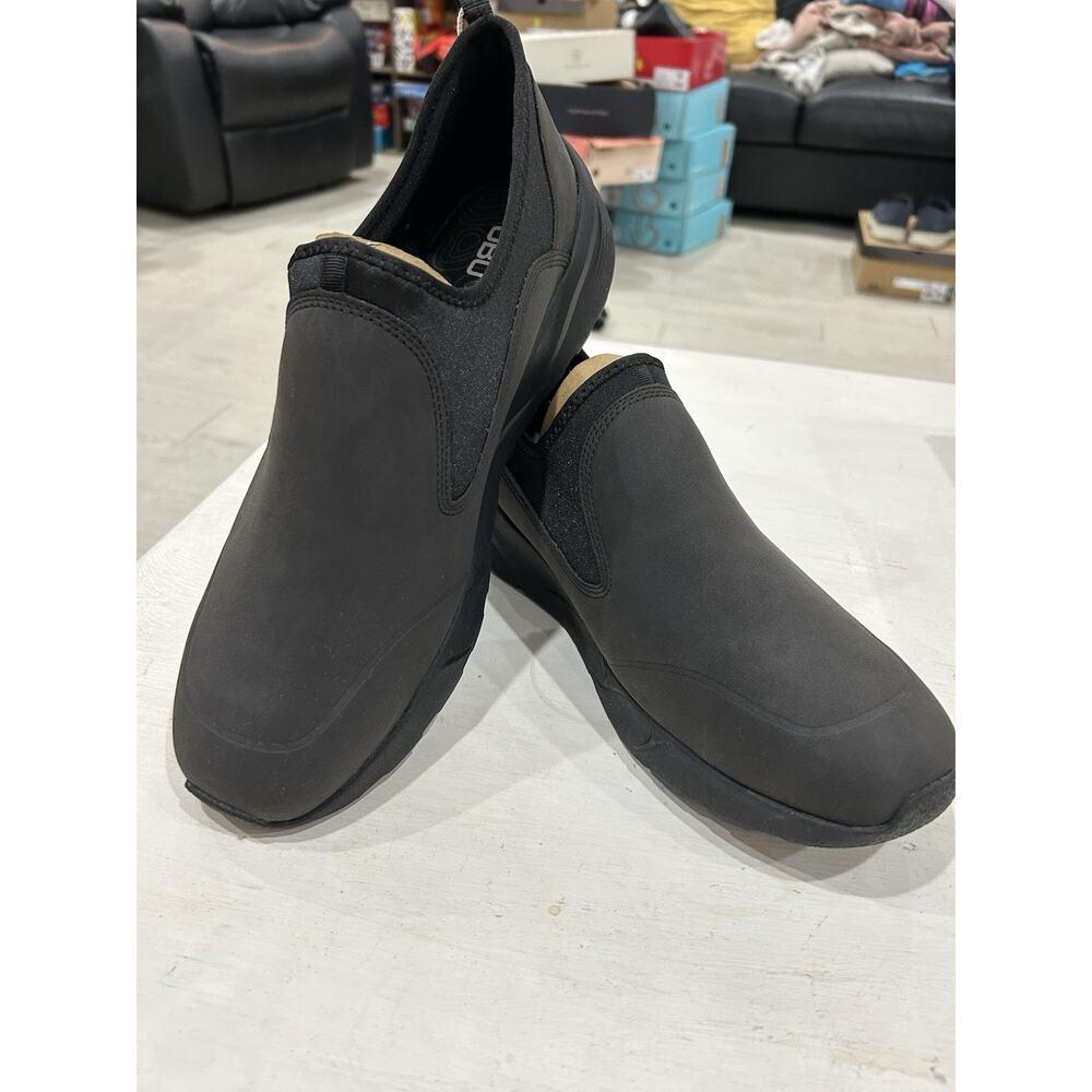 JBU Darren Multi-Terrain Comfort Slip-On Sneakers Black NWB Men’s Size 11.5